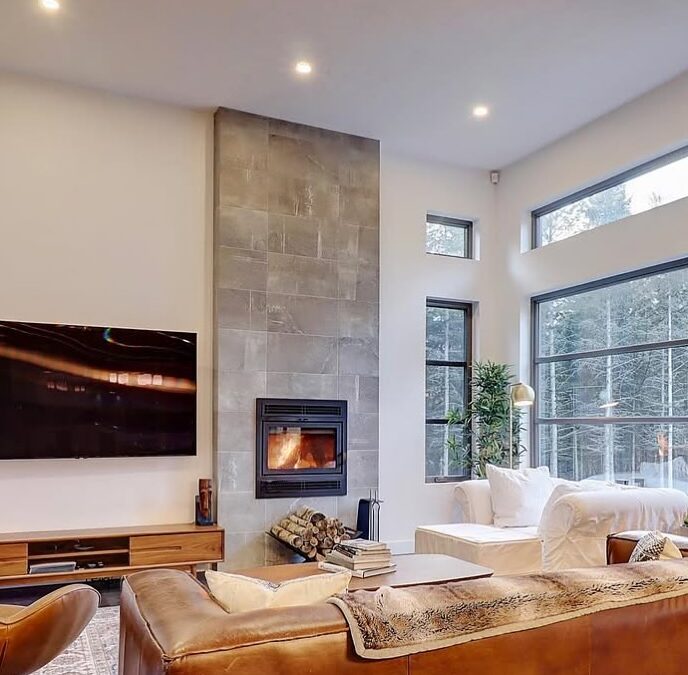Supreme Astra 38 Fireplace w/ Traditional Surround