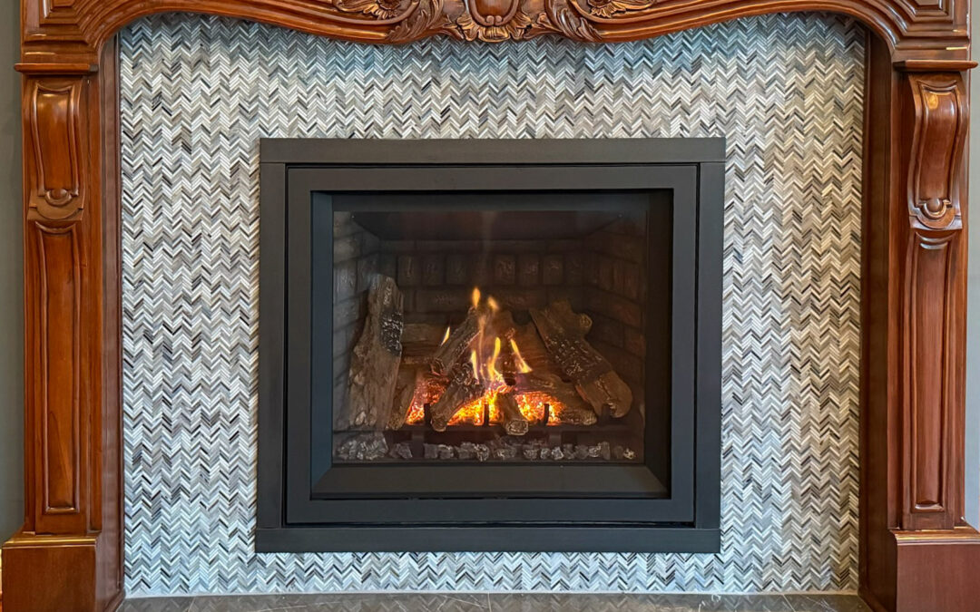 Enviro Q2 Natural Gas Fireplace IPI w/ Log Set & A Ceramic Brick Liner