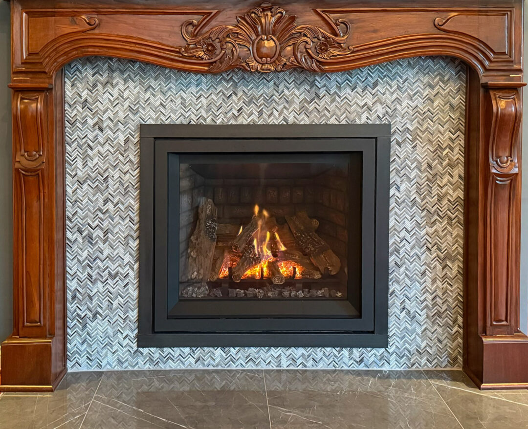 Enviro Q2 Natural Gas Fireplace IPI w/ Log Set & A Ceramic Brick Liner