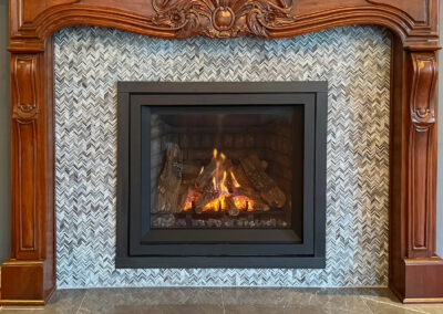Enviro Q2 Natural Gas Fireplace IPI w/ Log Set & A Ceramic Brick Liner